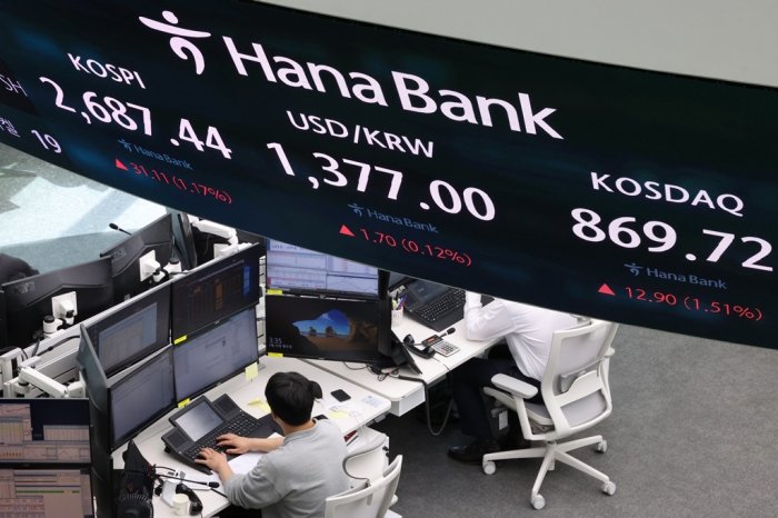 Korea desperately seeks global bond index inclusion to save won