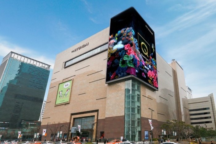 Foreign VIP customers boost Korean department stores’ sales