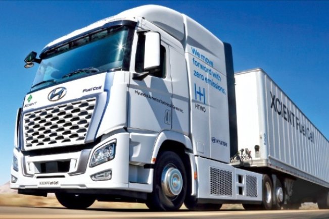 Hyundai to debut car-carrying hydrogen trailers in H2