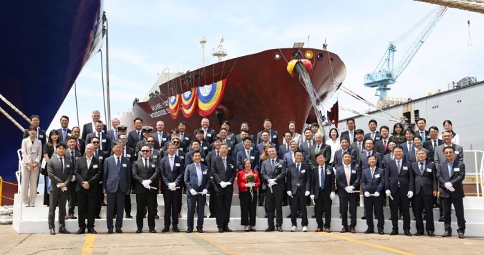 Hyundai Glovis enters LNG transport business with Woodside Scarlet Ibis
