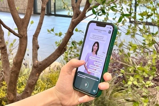 Hyundai Premium Outlet runs AI Human for foreign customer