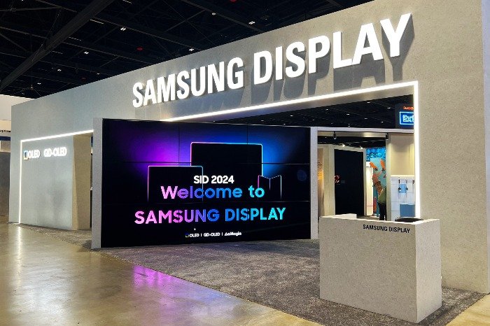 S.Korea relinquishes control to China in smaller OLED market