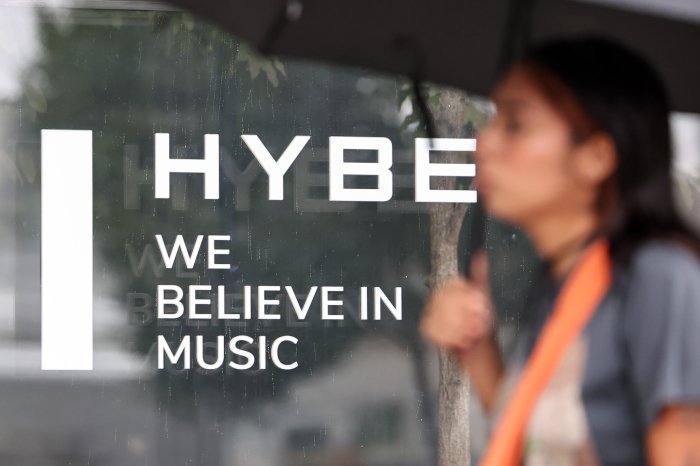 HYBE shares fall after NewJeans demand Min’s reinstatement