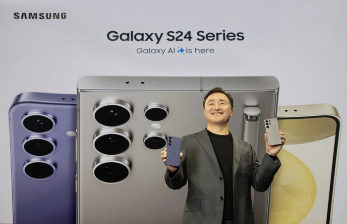 Samsung mobile chief to talk with Qualcomm on Galaxy S25 chips