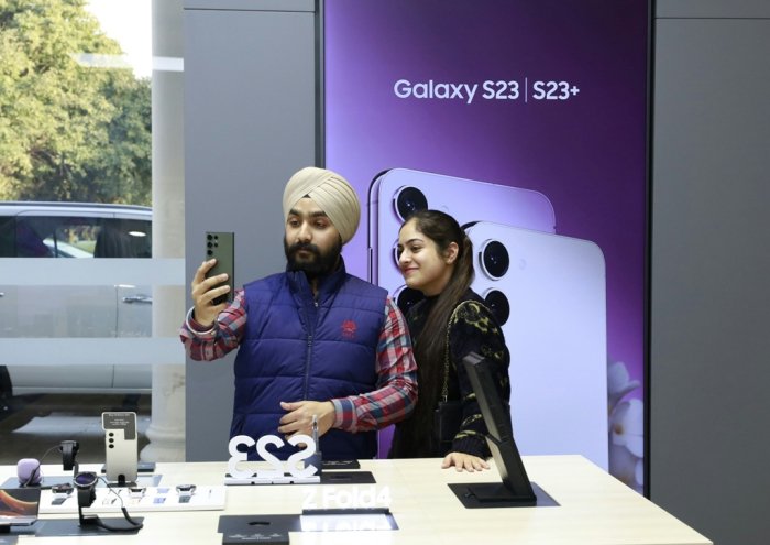 Samsung Galaxy solidifies dominance in Indian smartphone market