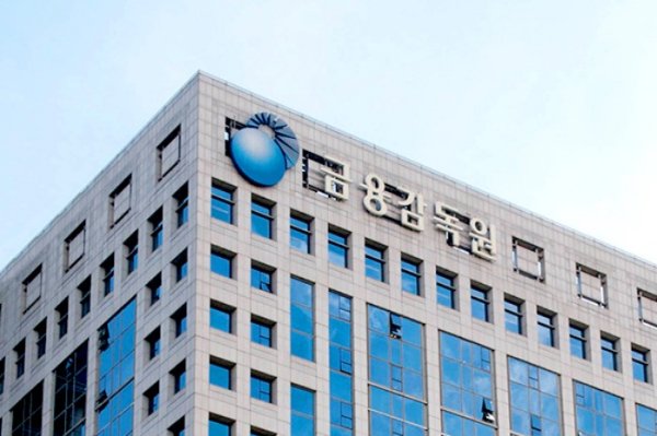 S.Korea mulls fines on Barclays, Citi for short-sale violations