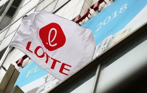 Lotte replaces 21 CEOs, slashes executive jobs by 22% in drastic reshuffle