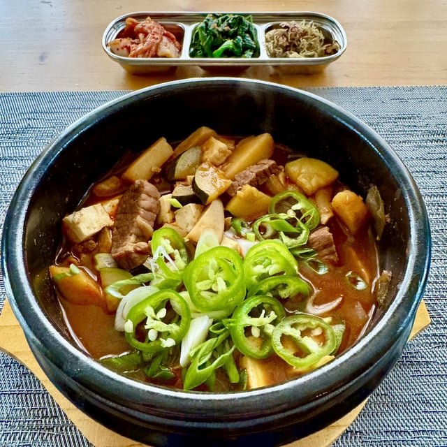 Gochujang jjigae for a quick lunch