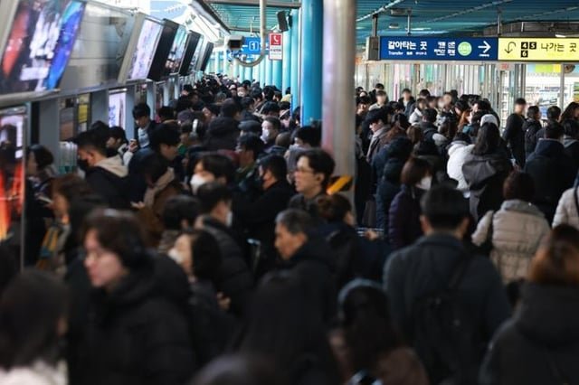 Seoul subway fares to rise amid KORAIL’s deficit operations