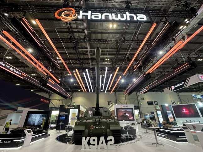 Hanwha Aerospace nears $276 million K9 howitzer deal with Vietnam