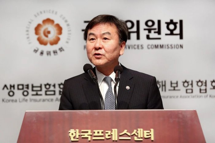 Former FSC chief Shin Je-yoon likely to be tapped as Samsung board chair