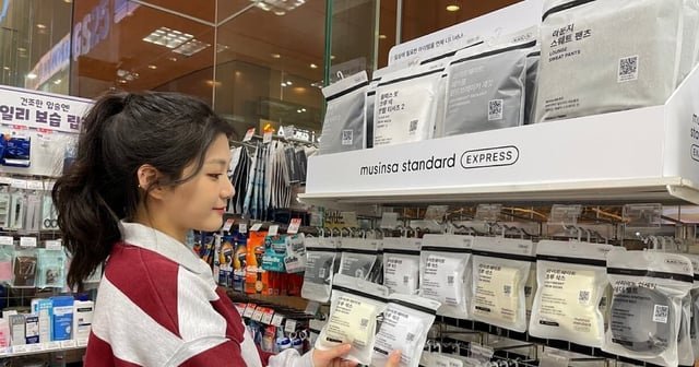 GS25 follows Japan’s lead, brings fashion to convenience stores