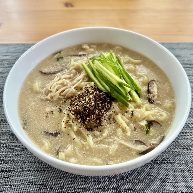 Rainy day deulkkae kalguksu for lunch