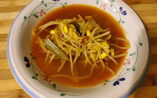 Soups on! Soybean sprout soup Kongnamulguk 콩나물국