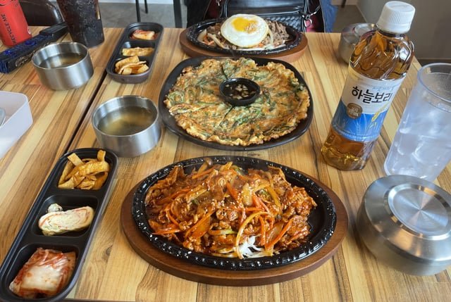 [I ate] spicy pork, kimchi scallion pancake, banchans