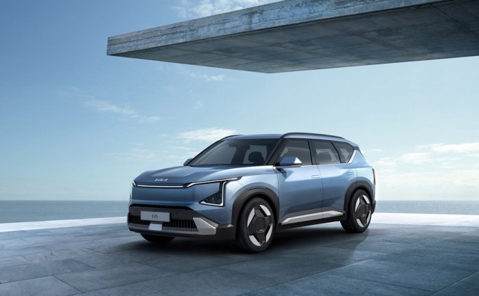 Kia to make, sell China-launched EV5 in Korea to keep top spot