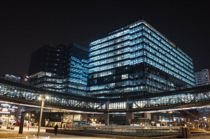 Sale of $1.5 bn Pangyo Tech 1, overseen by Mirae Asset, draws strong bids from global PEFs