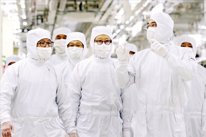 Samsung to set up chip packaging R&D center in Tokyo, raise stakes vs TSMC