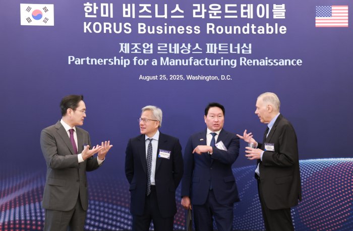 Korea Inc pledges $150 bn US investment; KAL buys new planes, Samsung, Hyundai Motor vow extra spending