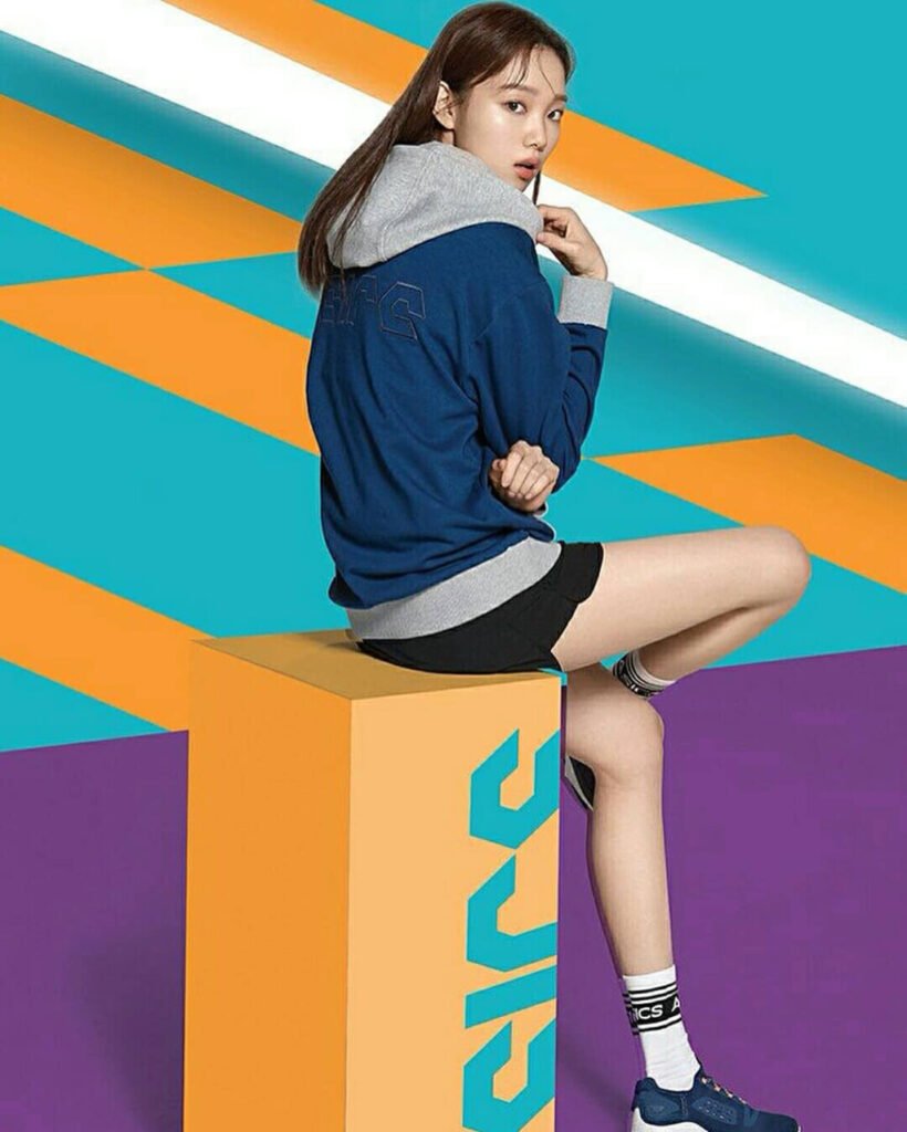 A Radiance in Motion: Lee Sung Kyung and the Philosophy of I MOVE ME