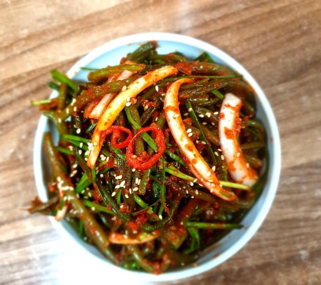 “Made kimchi with sweet potato stems today 😋”