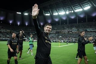 LIVE: Rooney, Gerrard, Kaka, Ronaldinho and Henry in Seoul for Nexen Icons Match