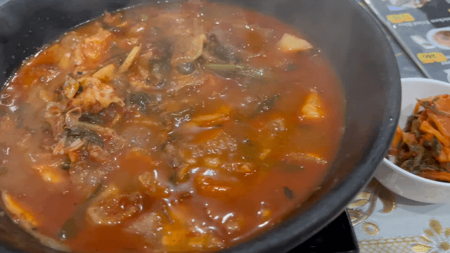 nothing like bibimbap+kimchi jjigae