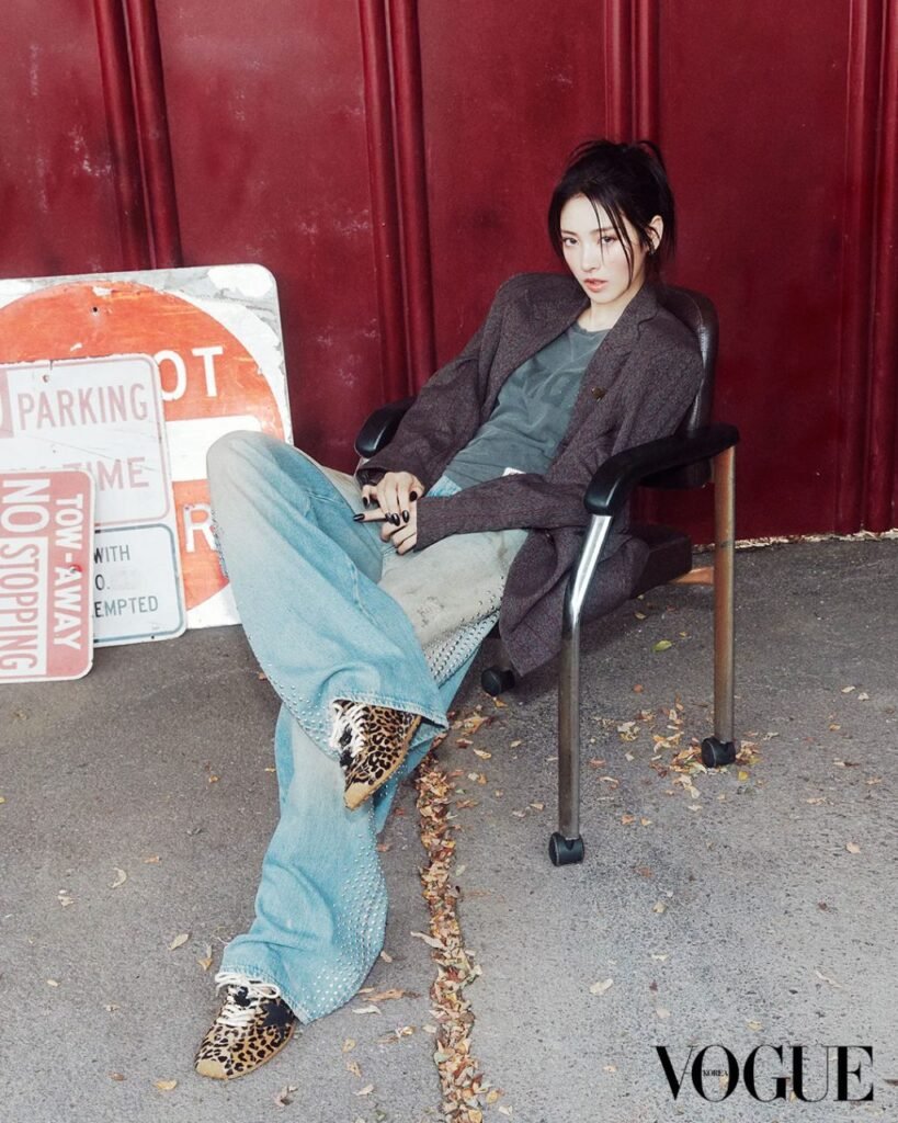 MEOVV Anna Brings Urban Elegance to Vogue Korea x Golden Goose September 2025 Pictorial
