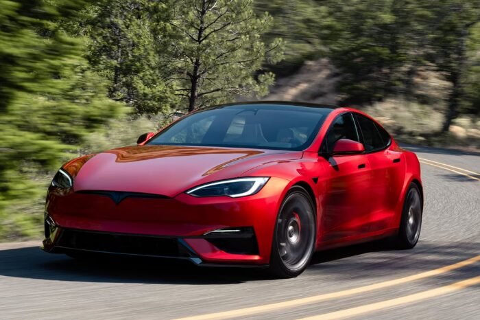 Tesla fuels 55% surge in Korea’s online car sales, lifting e-commerce