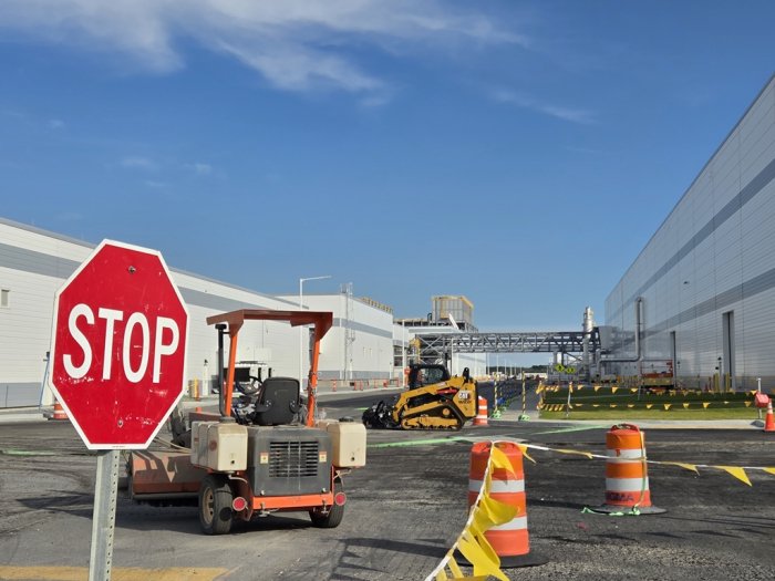 Korea’s major US investment projects halted as detained LG Energy workers set for release
