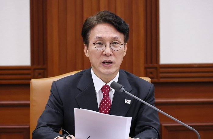S.Korea says no US investments until visa, currency swap issues resolved