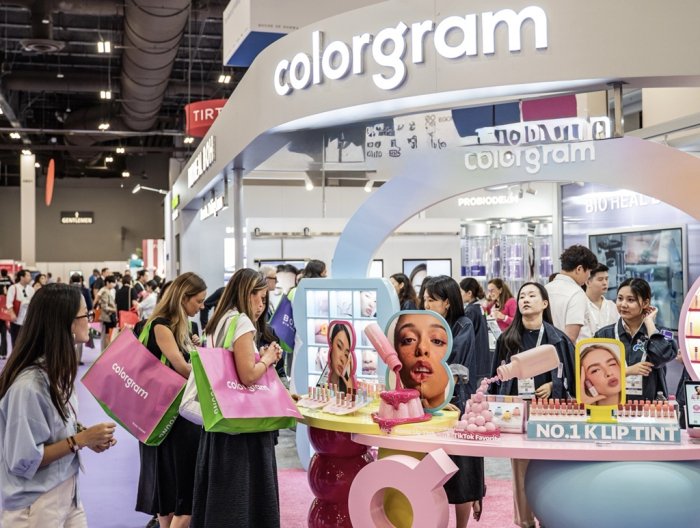 South Korea: foreigners’ hot destination for skincare, aesthetic surgery, beauty products