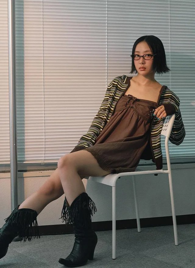 Yves Redefines Grace and Artistic Poise in Girl Houyhnhnm’s September 2025 Pictorial