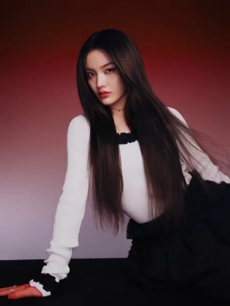 ILLIT’s Iroha — Elle Girl Japan x Hiro Odagiri – Makeup GeneLator Vol.12 Special Feature Pictorial