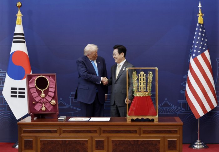 Seoul, Washington strike tariff deal, agree on $200 billion cash investment cap