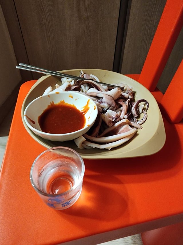 Late-night boiled squid and soju kind of mood.