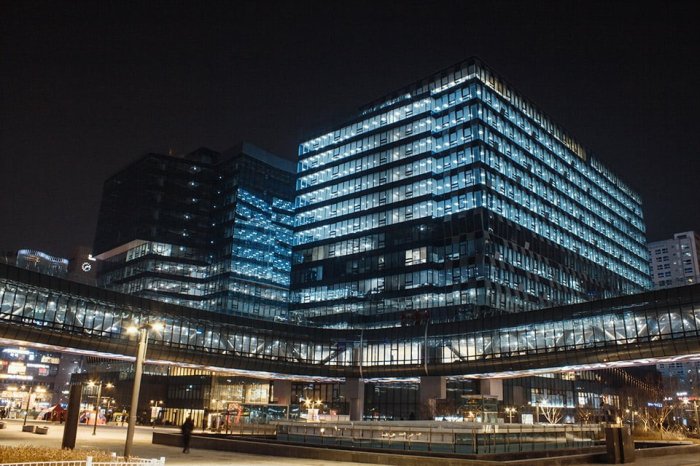 Seoul office deals in 2025 on track to hit record high