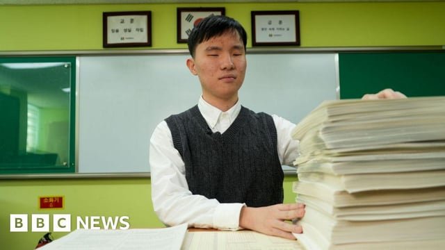 Suneung: Blind students sit 13-hour college entry exam in South Korea