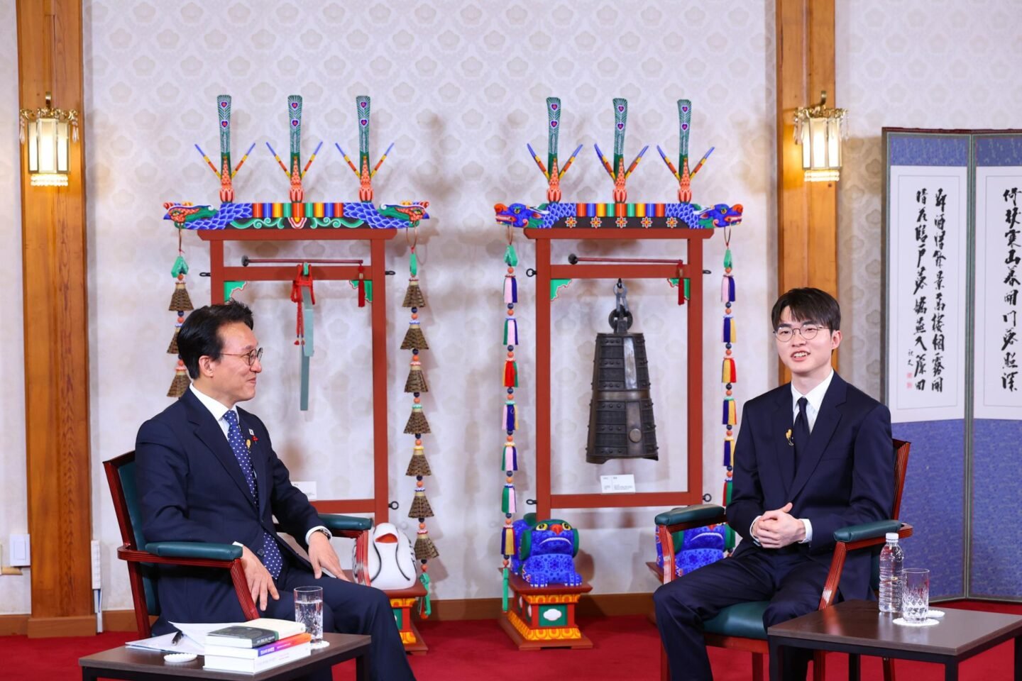 Faker shares thoughts about video game industry in talks with PM