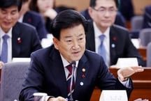 President Lee proposes returning unconverted NK prisoners via China
