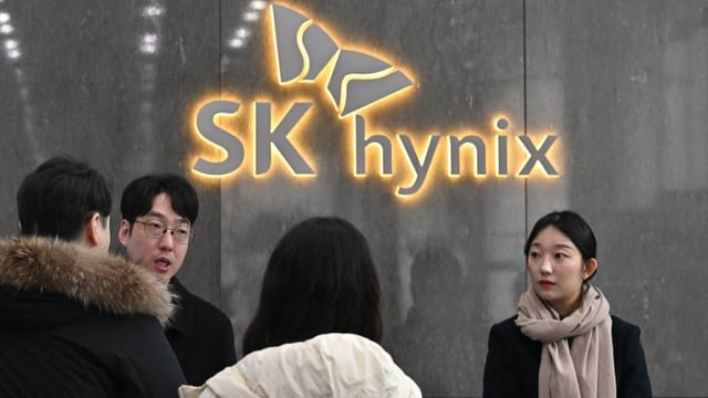 SK Hynix overtakes Samsung in annual profit for the first time as AI reshapes rivalry