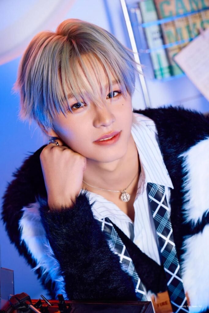 LE’V Steps Into the Light: “Spotlight Soul” Captures the Artistry, Growth, and Glow of a New Era in the 2026 Season’s Greetings Collection