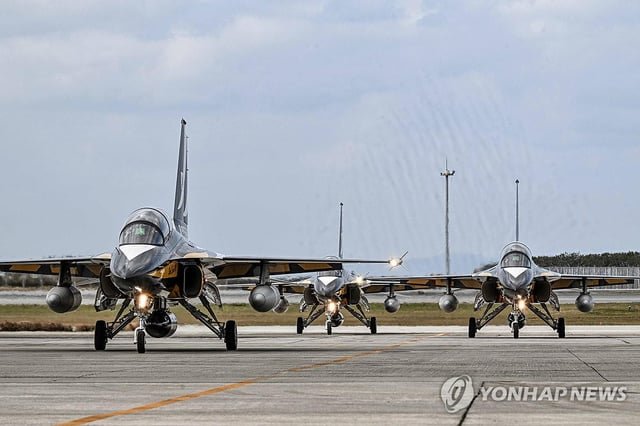 Black Eagles, first ROK Air Force aircraft to refuel in Japan… Japan says ‘Korea-Japan defense cooperation is important’