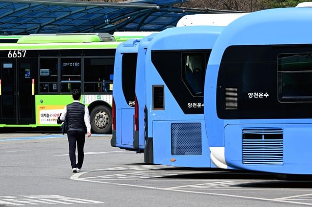 Why Gen Z in Korea is flocking to bus driving jobs