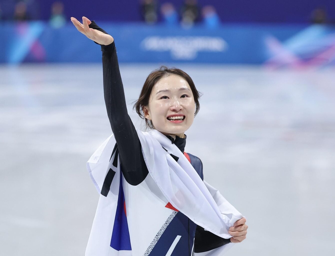 Short tracker bids adieu to Olympics after record-setting run