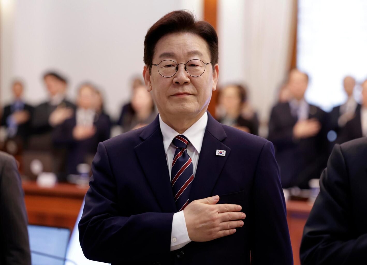 Lee’s approval rating rises to 63%: poll