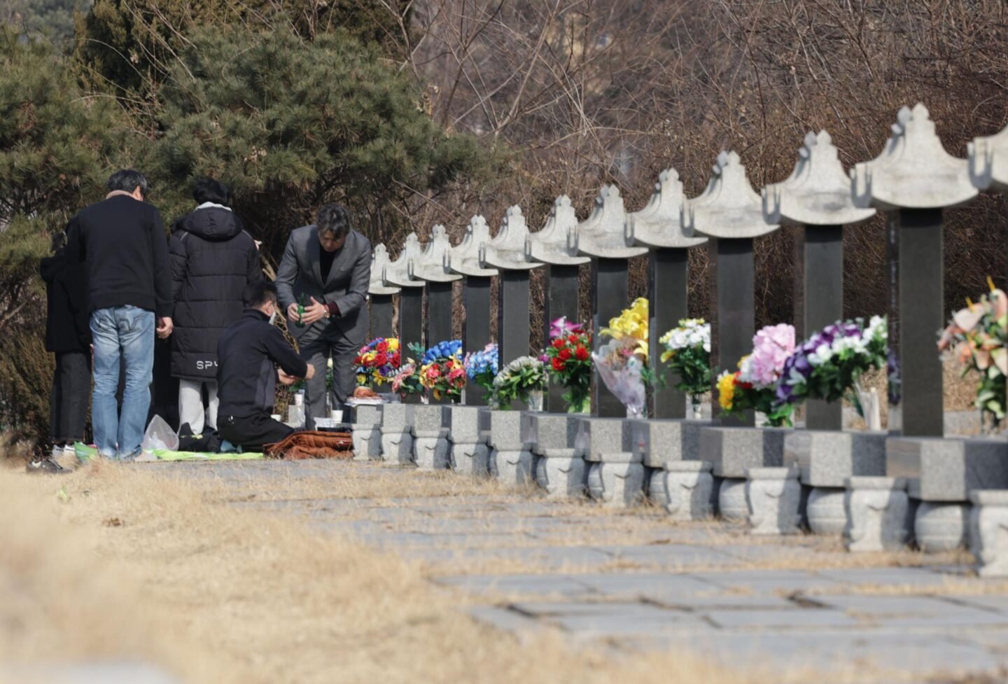 Cremation rate nears 95%; facility shortage feared amid rapid aging