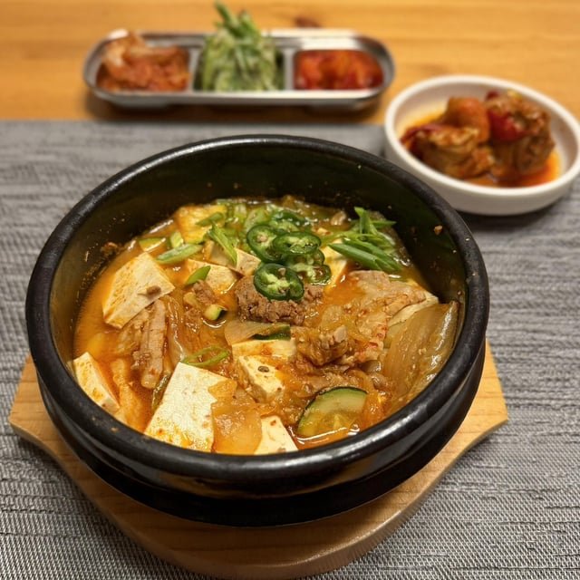 Blizzard night #2: cheonggukjang jjigae