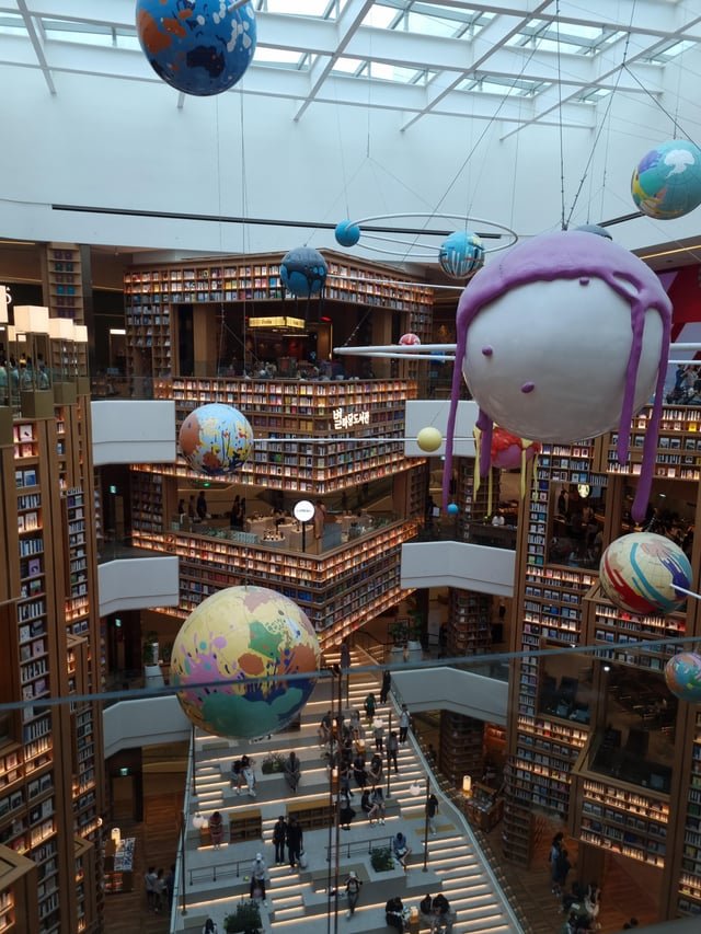 Suwon Starfield Library