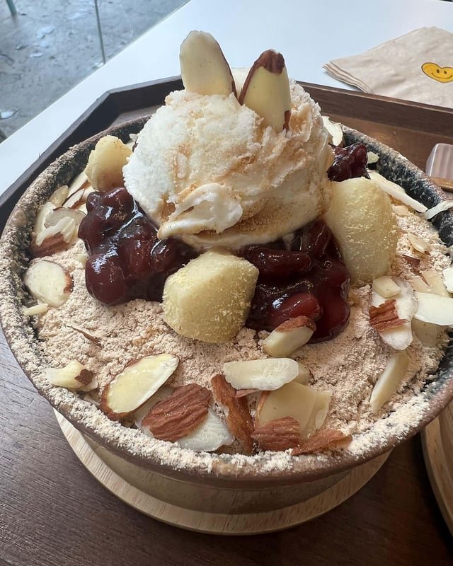 Injeolmi bingsu